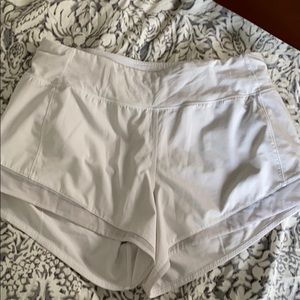 Lululemon white shorts size 6